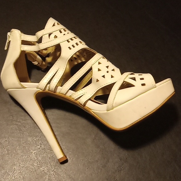 Caged open toe Pumps - Picture 7 of 8